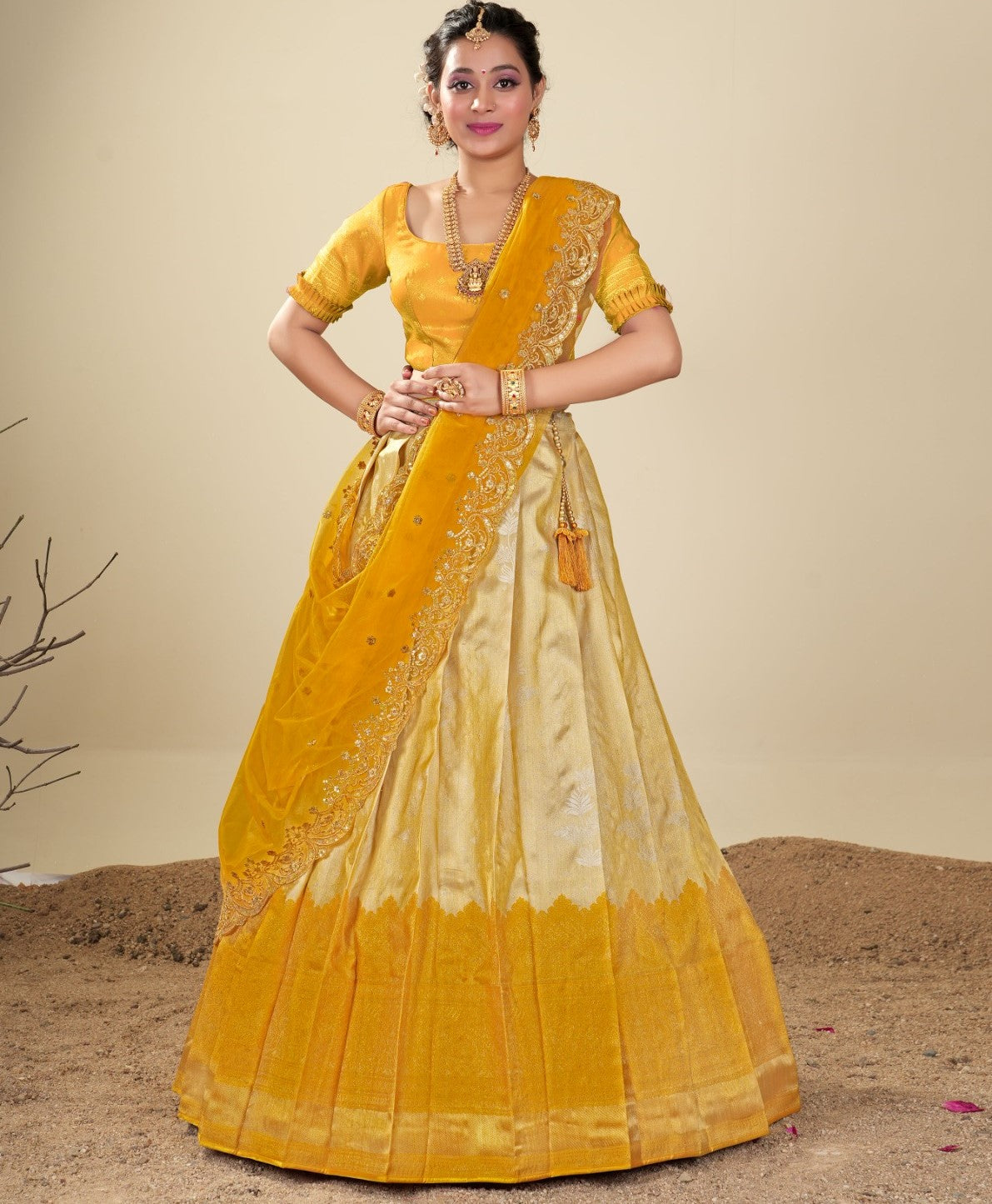 Buy HALFSAREE STUDIO Green Banarasi silk Pattu Lehenga for Women Online at  Best Prices in India - JioMart.