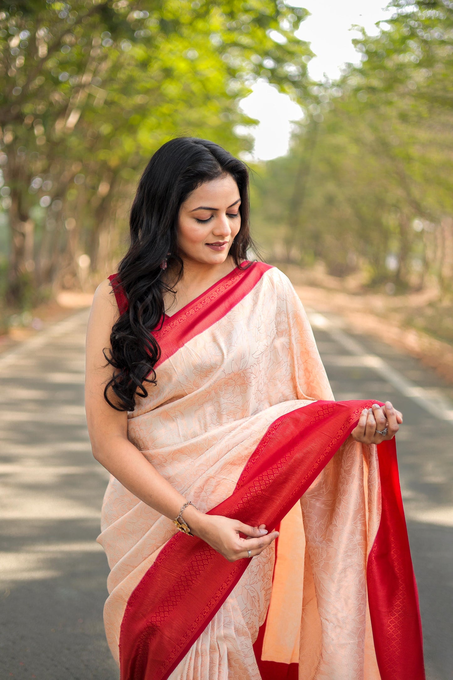 soft linen sarees - copper border