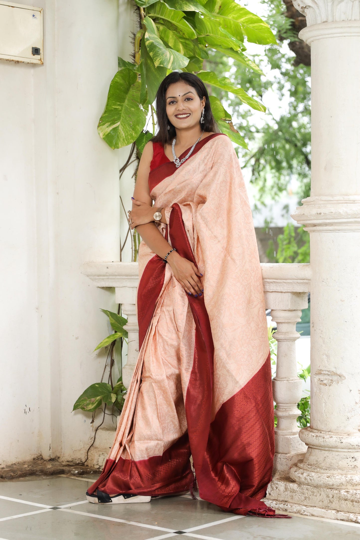 soft linen sarees - copper border