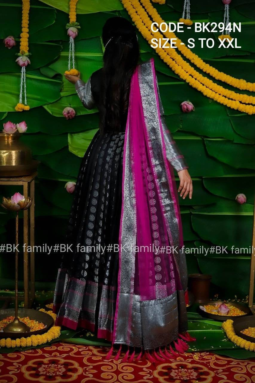 Trending Indian Traditional Dresses in 2021 – RANGNAARI